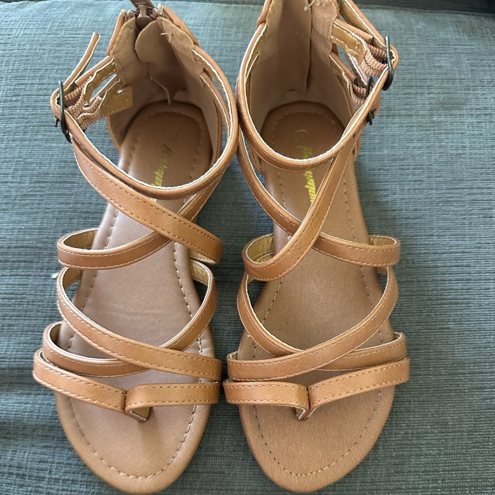 Girls sandals size 3